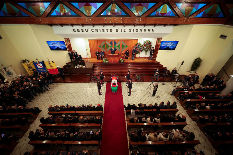 L’addio ad Aniello con i fratelli evangelici: la speranza cammina insieme