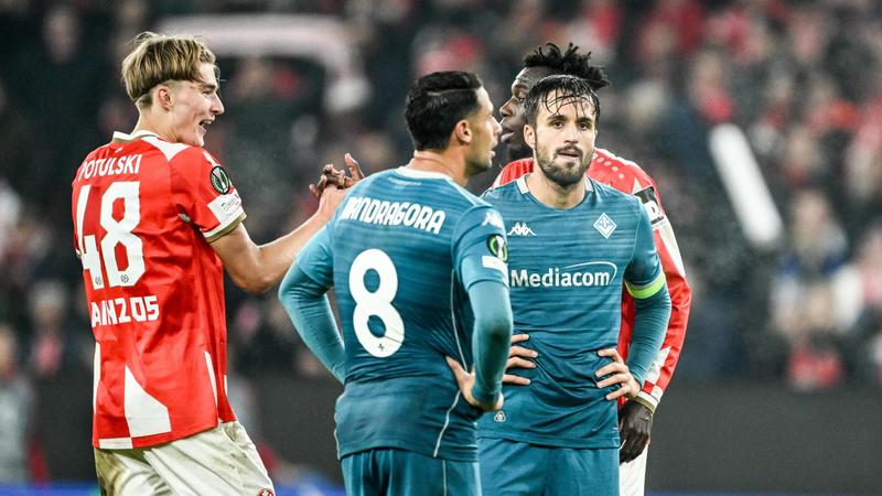 Mainz-Fiorentina 2-1: Lee beffa i viola. Ko gigliato anche in Europa / Diretta Mainz-Fiorentina 2-1: Lee beffa i viola. Ko gigliato anche in Europa / Diretta