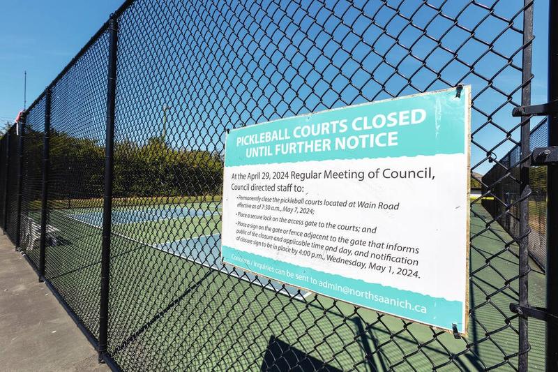 Letters Nov. 6: North Saanich pickleball courts; downtown traffic