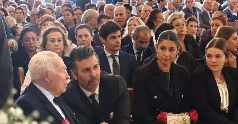 Jerez: Paula, Dragó, Zarzana, Belmonte y un traje de luces en la Amargura