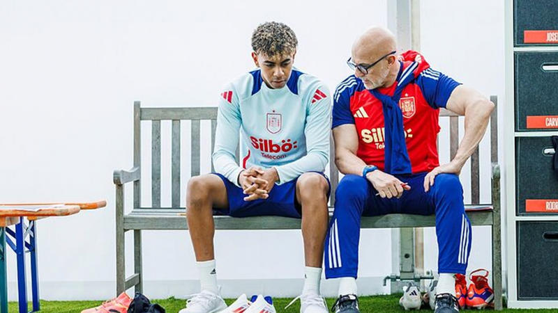 David Sánchez defiende a Luis de la Fuente: 