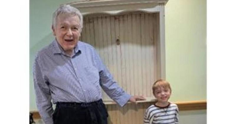 Care home and schoolchildren team up for DIY project Care home and schoolchildren team up for DIY project