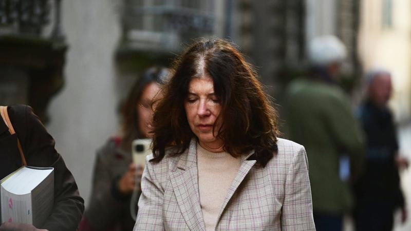 Ucciso per una borsetta. Il video dell’omicidio in aula, ma Cinzia Dal Pino non lo guarda