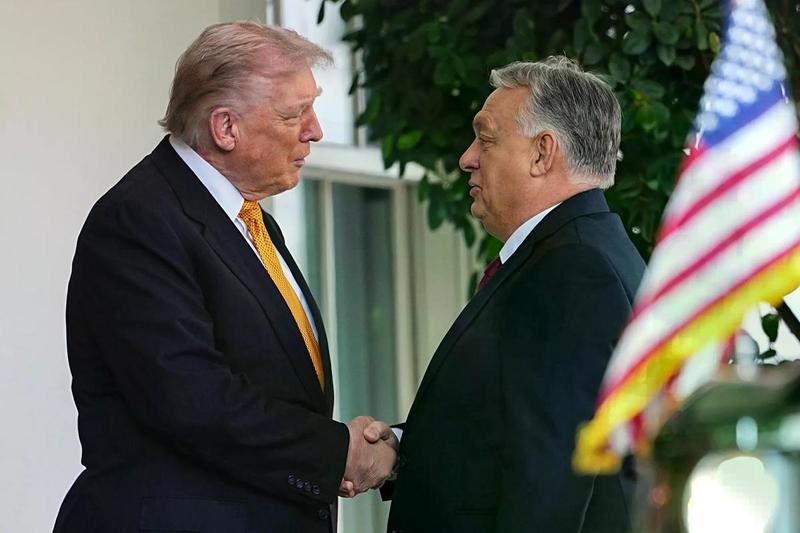 Trump a Orban: «Budapest può comprare petrolio russo». Ira di Zelensky