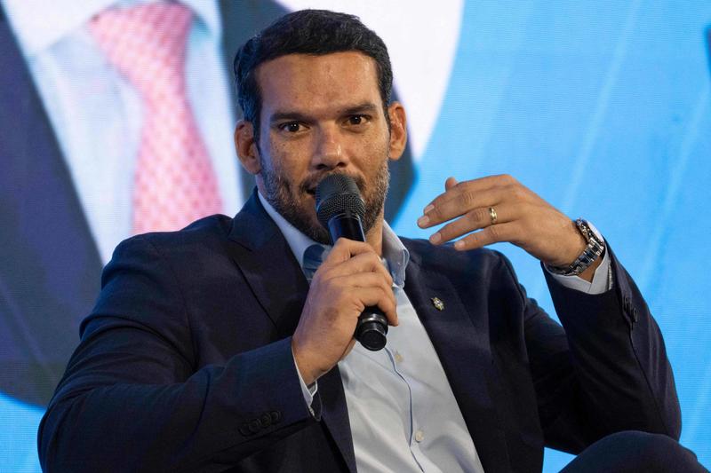 A CBF acua e chantageia times da Série B A CBF acua e chantageia times da Série B