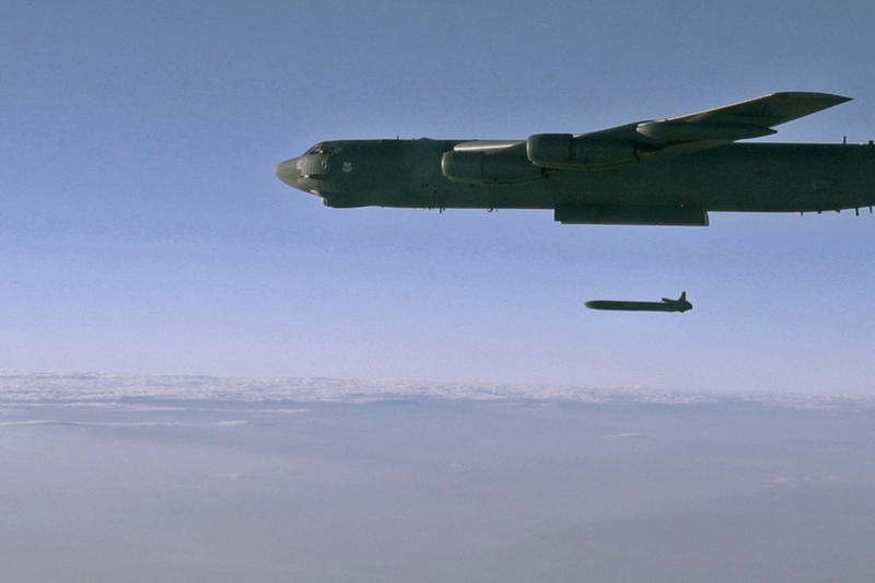 Cette fois, c’est une course à trois