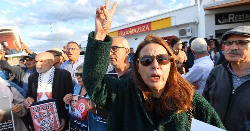 Tunisian opponents go on collective hunger strike to support jailed figure Tunisian opponents go on collective hunger strike to support jailed figure