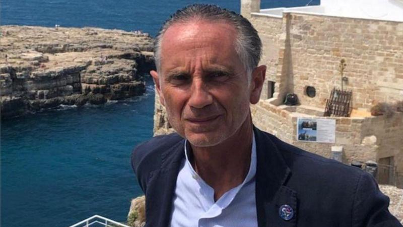 La guardia del corpo degli arcivescovi diventa diacono: chi è l’ex poliziotto (padre di tre figlie) che veste i paramenti