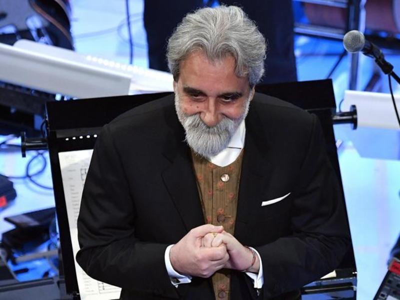 Beppe Vessicchio, il bambinoche giocava tra le fabbriche di amianto e acciaio a Bagnolima sognava la musica Beppe Vessicchio, il bambinoche giocava tra le fabbriche di amianto e acciaio a Bagnolima sognava la musica