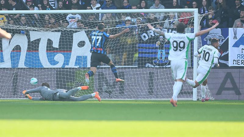 Il Sassuolo demolisce l'Atalanta, super Berardi. Juric a rischio? / Il Sassuolo demolisce l'Atalanta, super Berardi. Juric a rischio? /