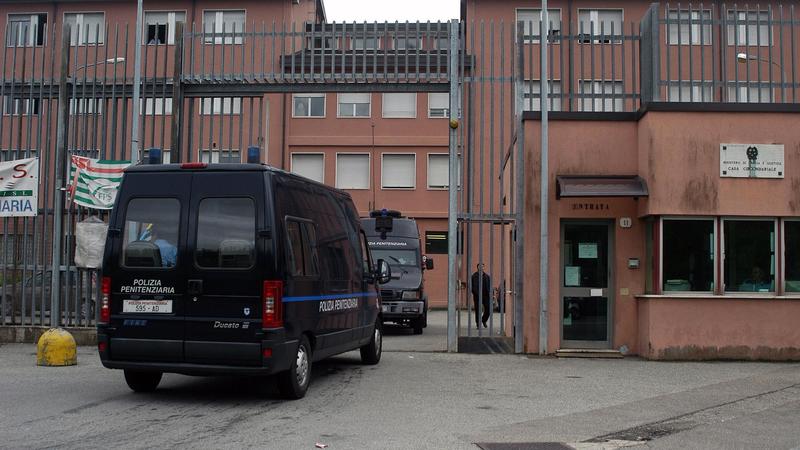 Como, aggressione al Bassone: feriti tre agenti di polizia penitenziaria