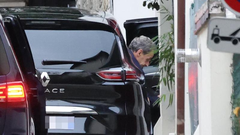 Accolta la richiesta di scarcerazione per Sarkozy, resterà in libertà vigilata. “La prigione è stata una prova molto dura”