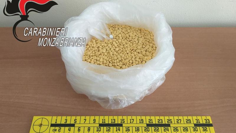 Medicinali oppiacei gratis con ricette prescritte a ignari pazienti: alla sbarra la banda del traffico di farmaci