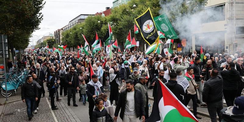 Demonstrationsfriheten kan inte vara absolut Demonstrationsfriheten kan inte vara absolut