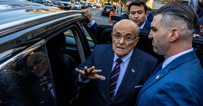 Trump Pardons Giuliani, Doesn’t Actually Fix His Legal Problems