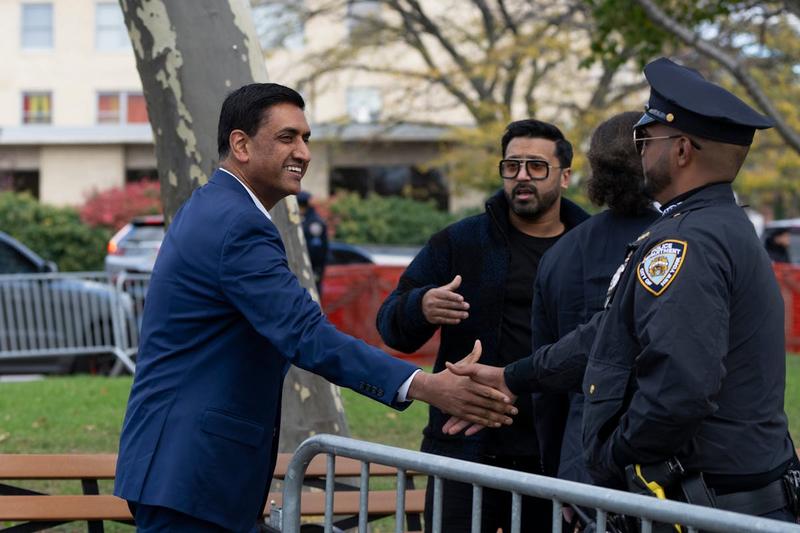 Ro Khanna Says Schumer Must Resign In Wake of Budget Deal