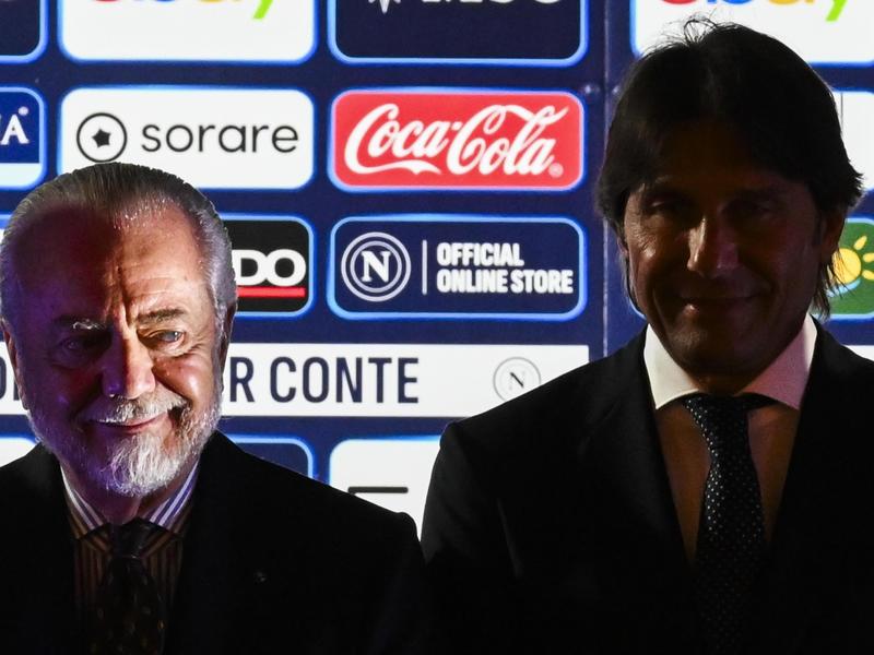 De Laurentiis: «Le dimissioni di Conte una favola. Sono orgoglioso di averlo nel Napoli» De Laurentiis: «Le dimissioni di Conte una favola. Sono orgoglioso di averlo nel Napoli»