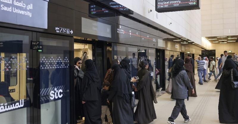 Saudi belly dancers break taboos behind closed doors