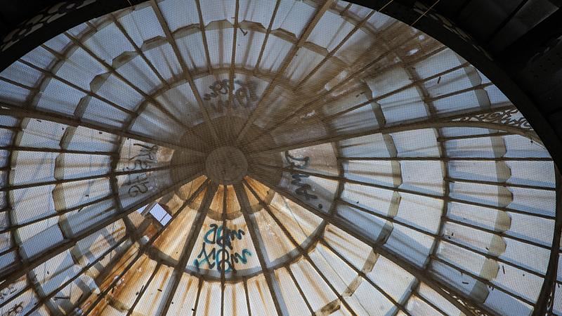 Ancora un’incursione all’Ottagono della Galleria: tag sulla cupola, denunciati 2 writer scalatori Ancora un’incursione all’Ottagono della Galleria: tag sulla cupola, denunciati 2 writer scalatori