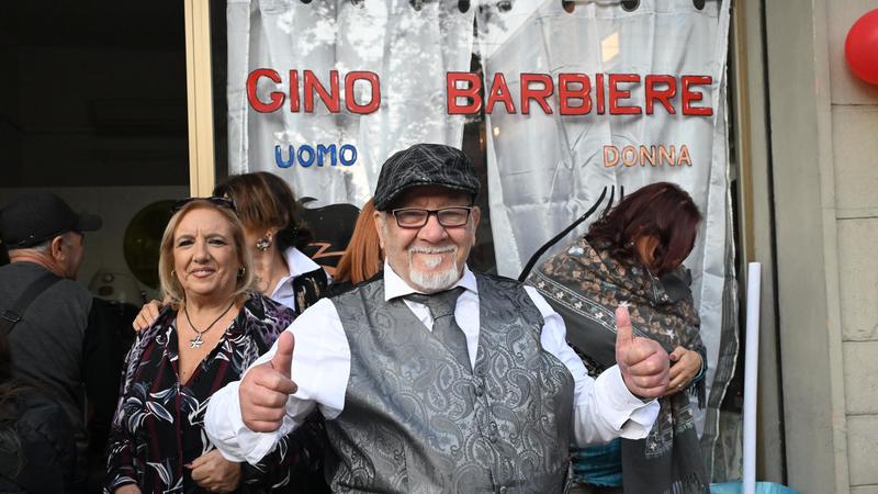 Gino, il barbiere dei calciatori del Bologna: “A Baggio tagliavo i capelli in spogliatoio”