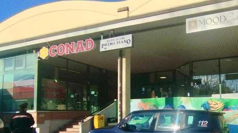 Albinea, traditi dall'incidente dopo un furto su auto