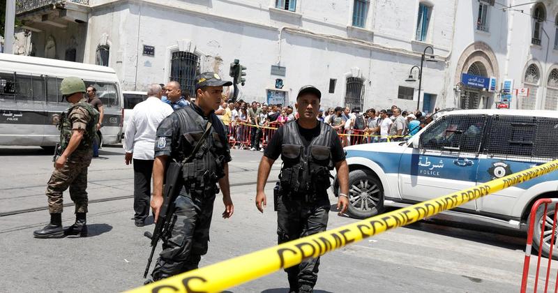 Bombaš samoubojica napao sud, najmanje 12 mrtvih, ministar obrane proglasio 'stanje rata'