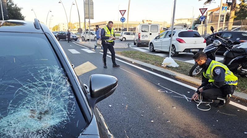 Investiti sulle strisce in via della Repubblica: gravissimo un 19enne, ferito anche un 25enne