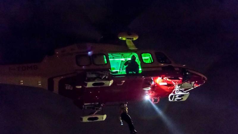 Prova la moto di un amico e si schianta contro un’auto parcheggiata: gravissimo sedicenne Prova la moto di un amico e si schianta contro un’auto parcheggiata: gravissimo sedicenne