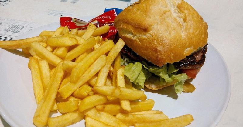 How Do Your Age and Diet Influence Your Thinking?