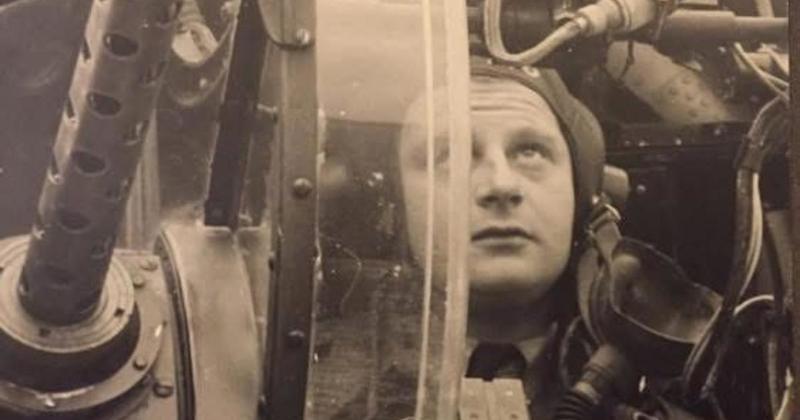 Family of RAF veteran remember his legacy with striking lorry mural