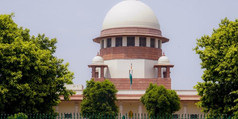 Supreme Court Takes Over SIR Dispute, Halts High Court Cases