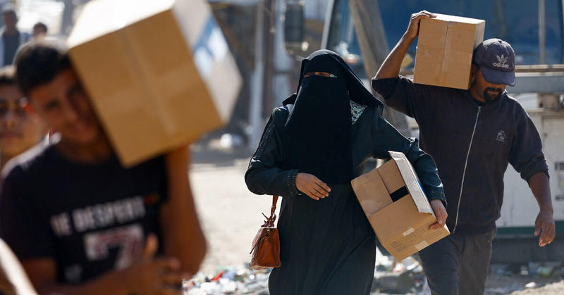 UNICEF says Israel blocking one million syringes needed to vaccinate Gaza children UNICEF says Israel blocking one million syringes needed to vaccinate Gaza children