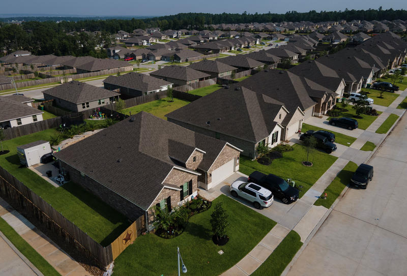 Can your spouse sell everything without your consent?