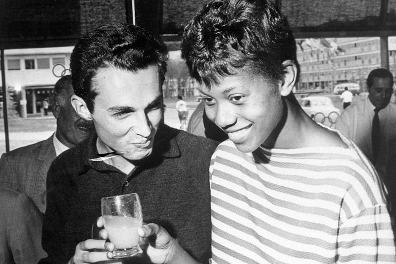 Stampelle dolori e libertà: Wilma Rudolph, la Gazzella nera di Roma 1960