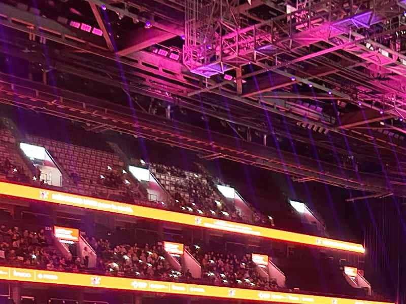 «Aristocraties»: médecins et syndiqués de la STM