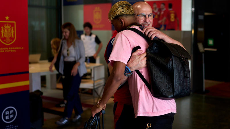 Roberto Gómez se calienta con el Caso Lamine: 