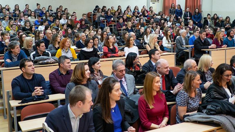 Studije srpstva i drugi košmari Studije srpstva i drugi košmari