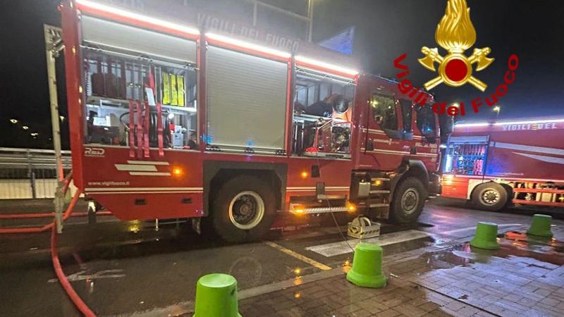 Fuga di gas in un condominio nella notte: evacuate 8 famiglie a Rimini