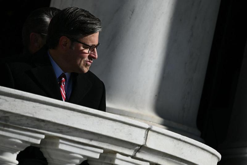 Dem Senators’ Shutdown Deal Blows Up in Latest House GOP Vote