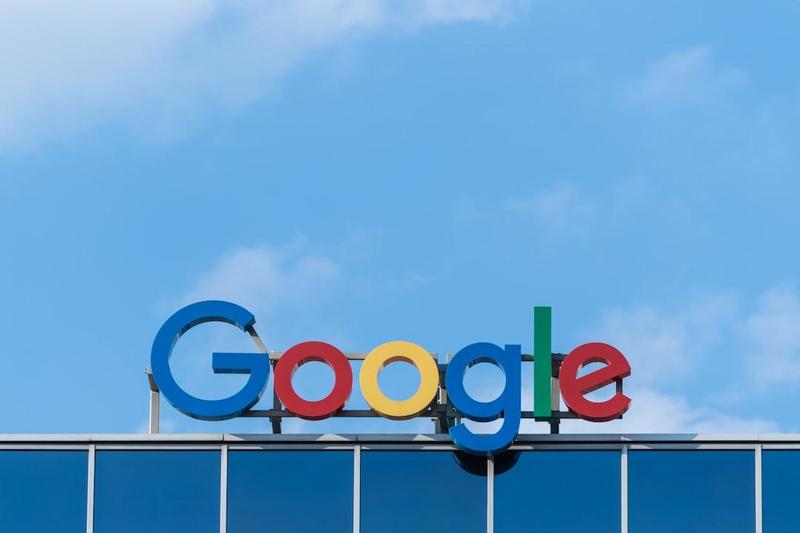 L’IA “Gemini” spia gli utenti: class action contro Google