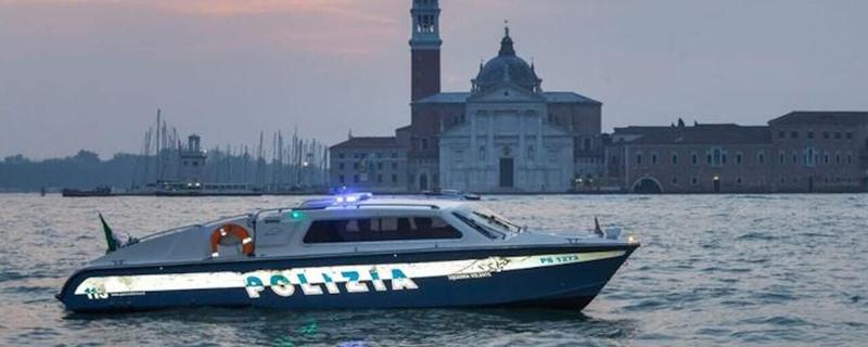 Rubava 2.500 euro al giorno: la vita da «ricca» di una borseggiatrice a Venezia Rubava 2.500 euro al giorno: la vita da «ricca» di una borseggiatrice a Venezia