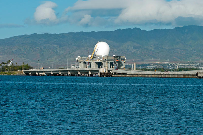 Strange, dome-shaped structure seen floating toward Hawaii