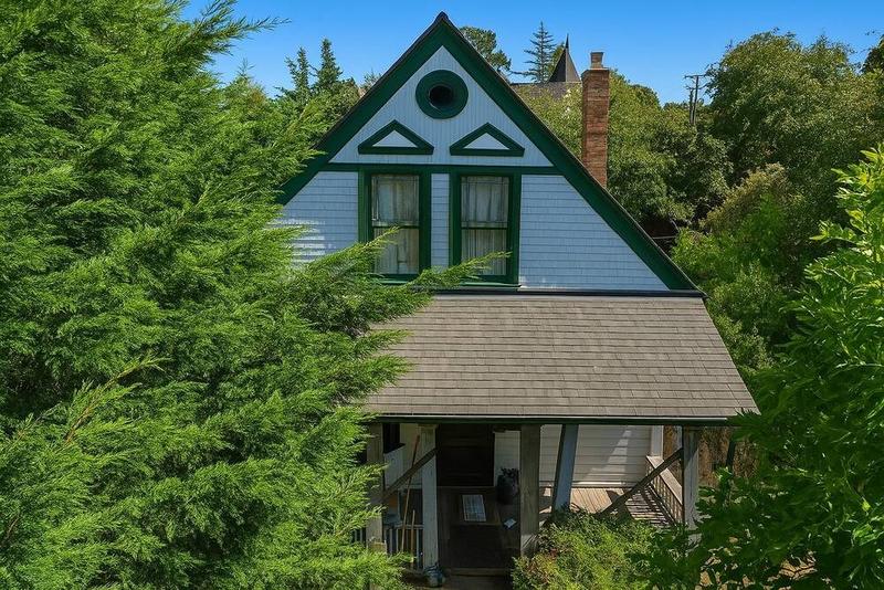 Comment: Heritage buildings disappear with no warning Comment: Heritage buildings disappear with no warning