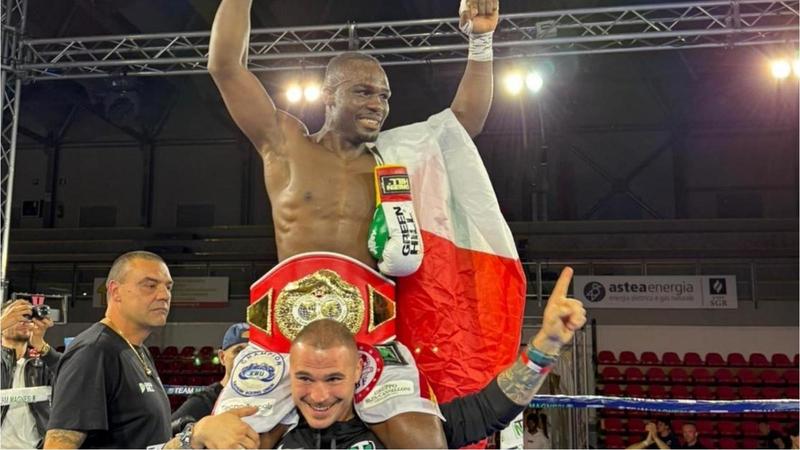 Charly conquista il titolo Ibf a poche ore dalla morte della sorella: “Ma lei era sul ring con me”