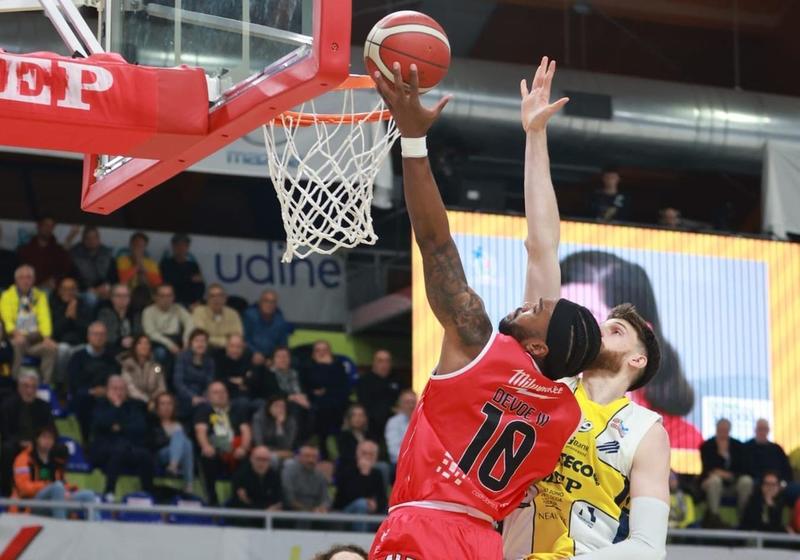 La Sella si blocca sul più bello. Cento deve arrendersi a Cividale