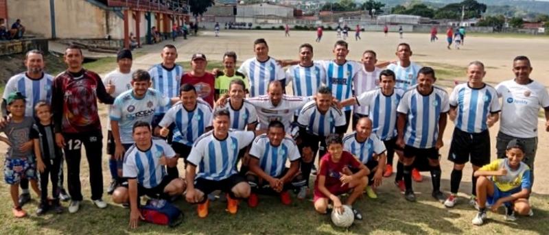 Fútbol Súper Veteranos: El Turagual “toca el cielo” – El Corozal “podio de pundonor” Fútbol Súper Veteranos: El Turagual “toca el cielo” – El Corozal “podio de pundonor”