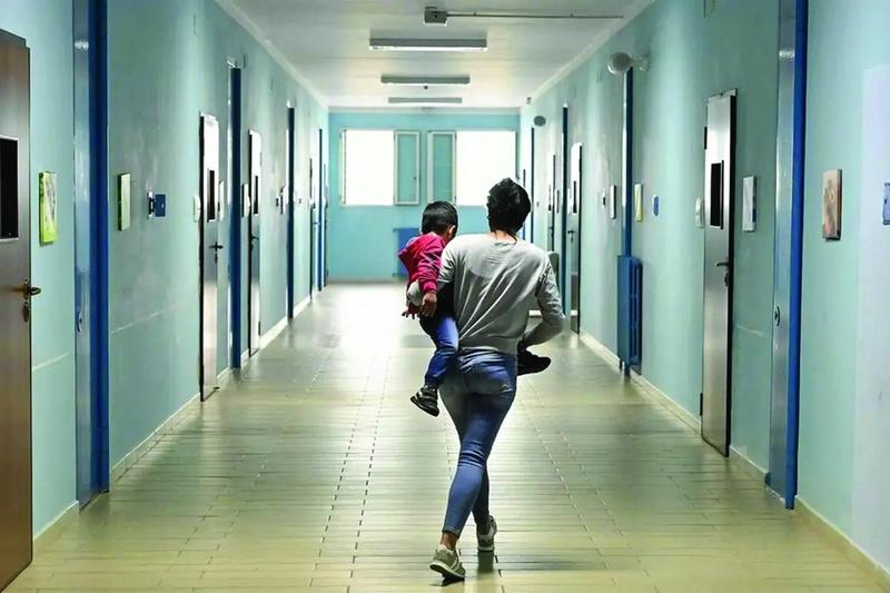 Quelle donne incinte rinchiuse in cella con il decreto sicurezza Quelle donne incinte rinchiuse in cella con il decreto sicurezza