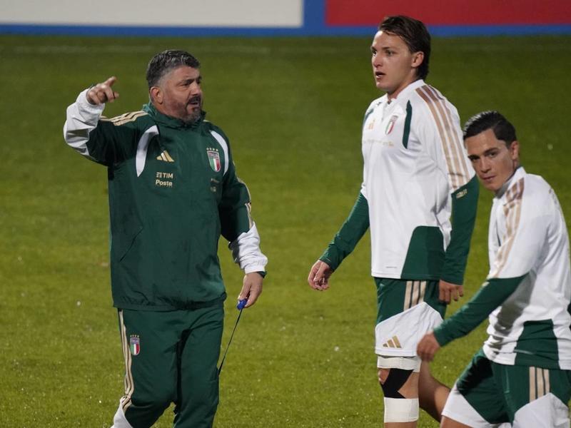 Non solo cene. L'Italia cerca l'unione perduta