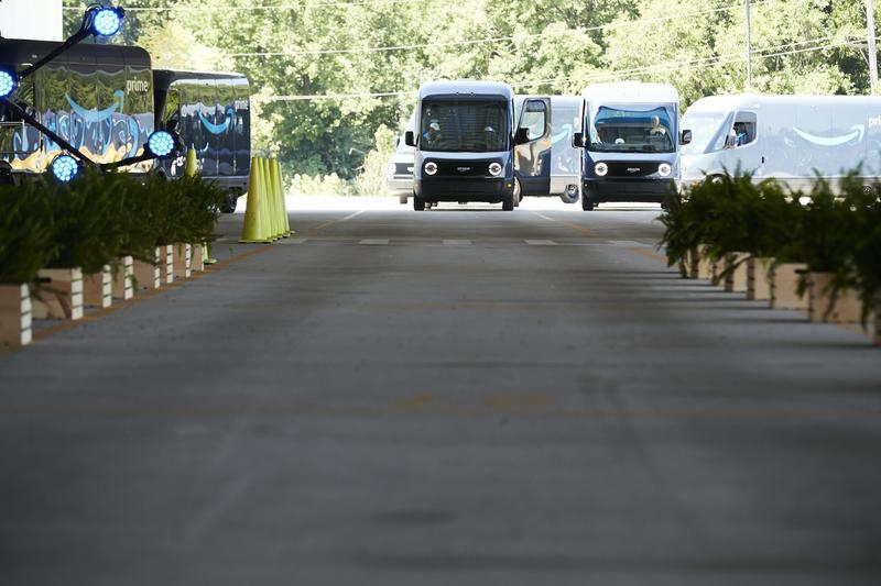 Global companies are still committing to protect the climate – and they’re investing big money in clean tech