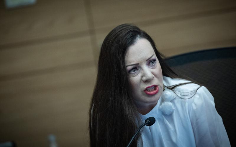 MK Gotliv appears to break law by naming senior police officer under investigation